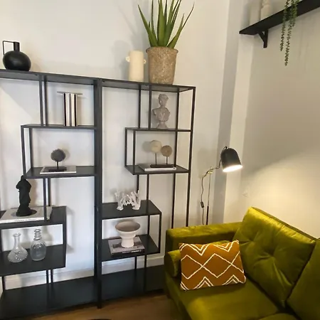 Appartement De Charme Avec Jardin - Rdc *